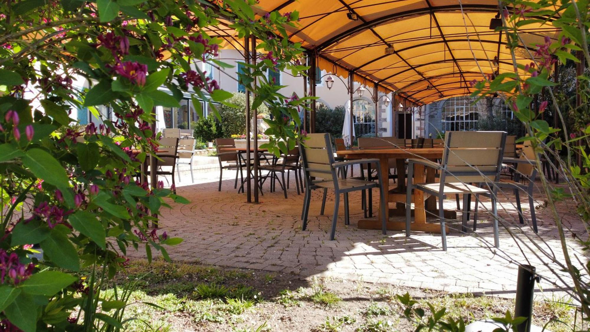 Hotel Carmel Les Vans Zewnętrze zdjęcie