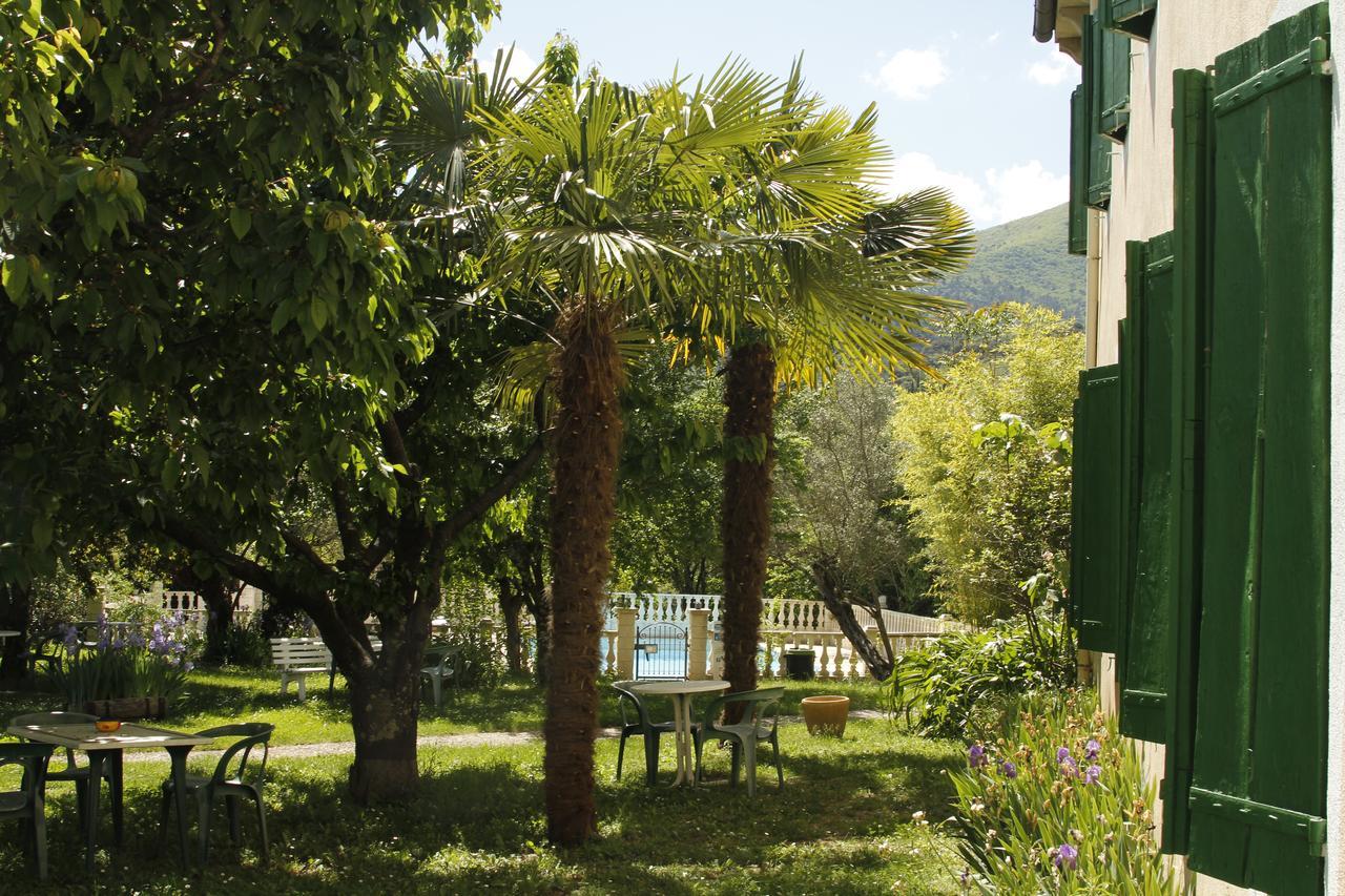 Hotel Carmel Les Vans Zewnętrze zdjęcie